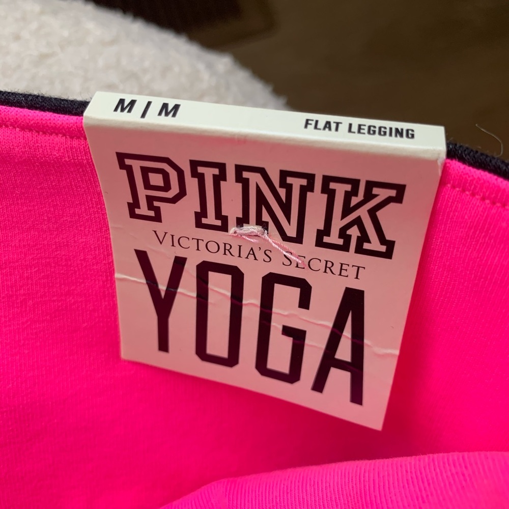 PINK yoga leggings